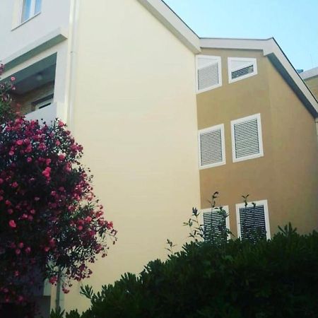 Apartments Vila Anastasia บุดวา ภายนอก รูปภาพ