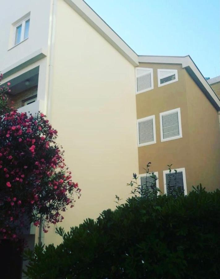 Apartments Vila Anastasia บุดวา ภายนอก รูปภาพ